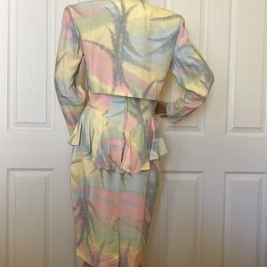 Young Edwardian vintage 80’s pastel suit. Cropped jacket /hi waist skirt sz 7